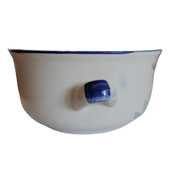Vtg Pastel Blue Flowers Stoneware Handled Crock Bowl - Picture 5 of 8